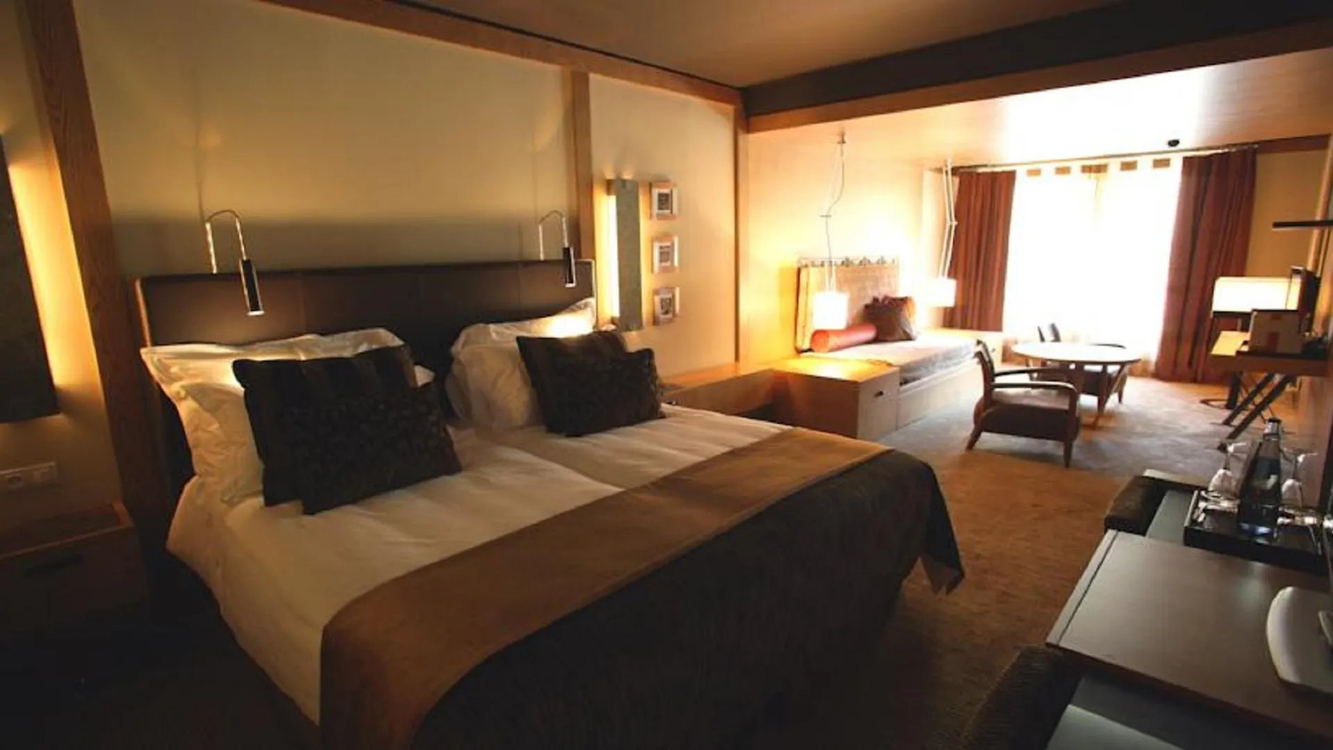 Sport Hotel Village Soldeu 4*,  Andorra