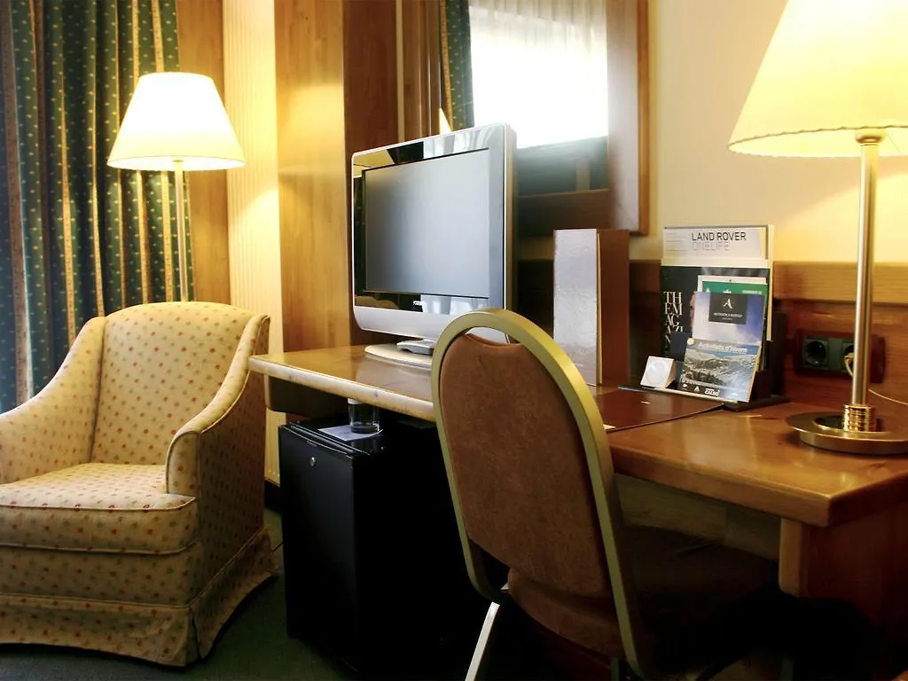 Sport Hotel Village Soldeu 4*,